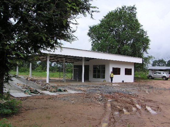 CarWash.jpg (92357 Byte)