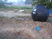 Schmutzwassertank kl.jpg (10709 Byte)