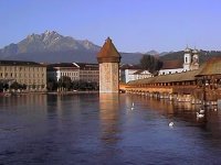 Luzern: Wasserturm und Pilatus (Foto: © M. Jud)