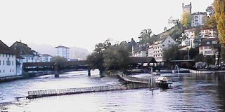 Luzern: Nadelwehr, Spreuerbrücke, 
     Kraftwerk am Mühlenplatz © M. Jud 2001